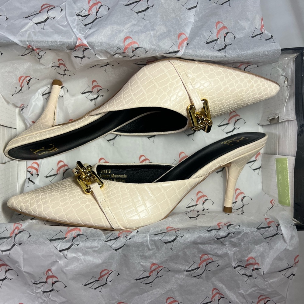 Size 9 KYRA MULE slip-on pumps from New York & Company
